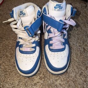 Nike Womens White & Blue High-Top Sneakers